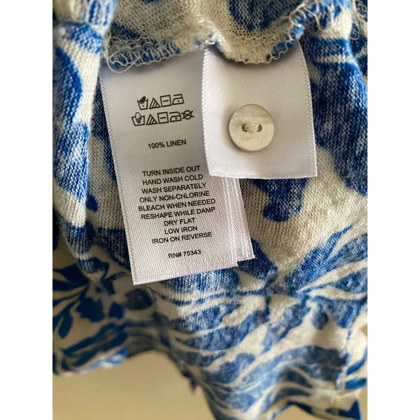 Rachel Zoe Blue White Linen Leaf Print Top Short Sleeve Blouse Women's M - Image 4