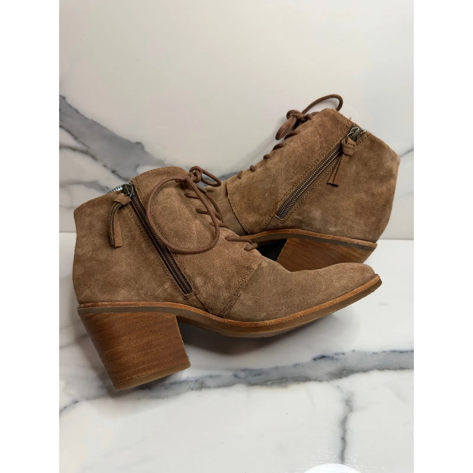 Sofft Women's Brown Suede Lace - Image 5