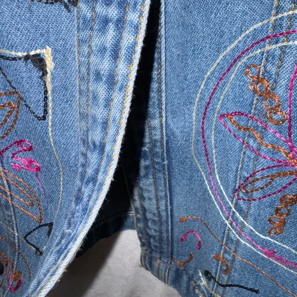 Vintage West End All Over Embroider Denim Shirt/Jacket With Pockets-Large - Image 9