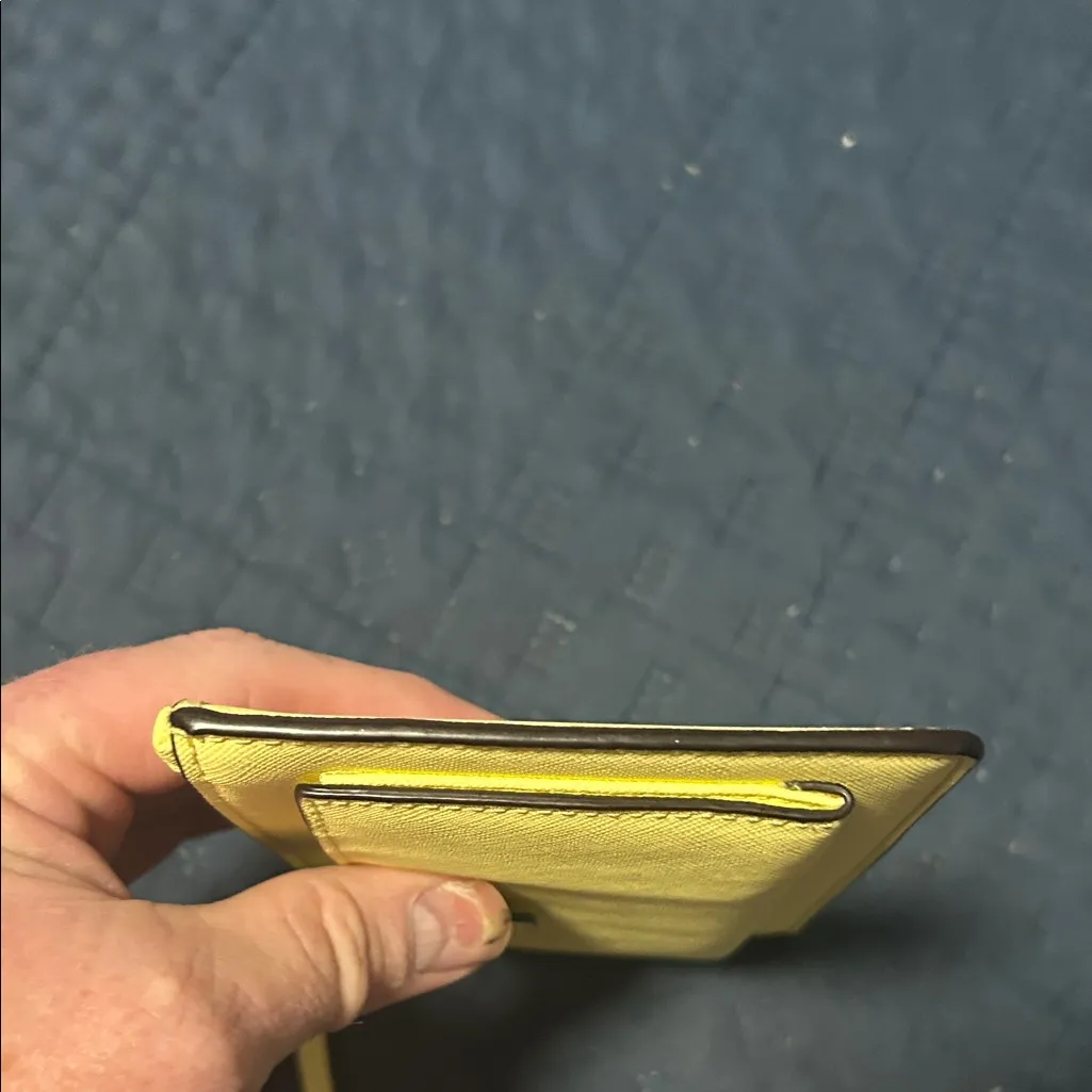 Kate Spade Cedar Street Karolina Wristlet Lemon - Image 6