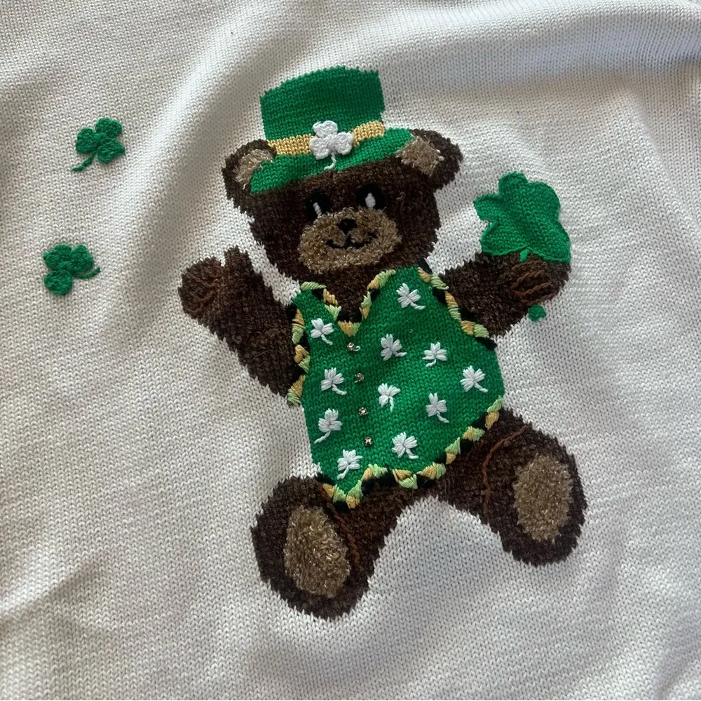Quacker Factory The  Like New St. Patrick’s Day Bear Sweater Sz XS - Image 2