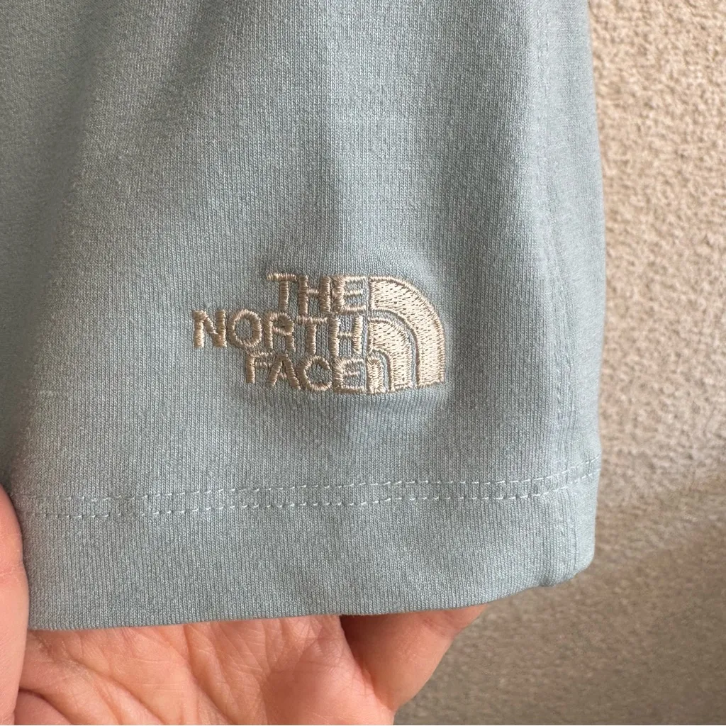 The North Face Women’s Light Blue Vaporwick T-Shirt Size Small - Image 4