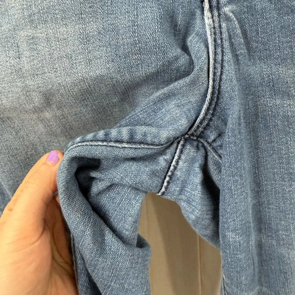 Democracy Women’s 14 Ab Technology Stretchy Ankle Skimmer Jeans - Image 4