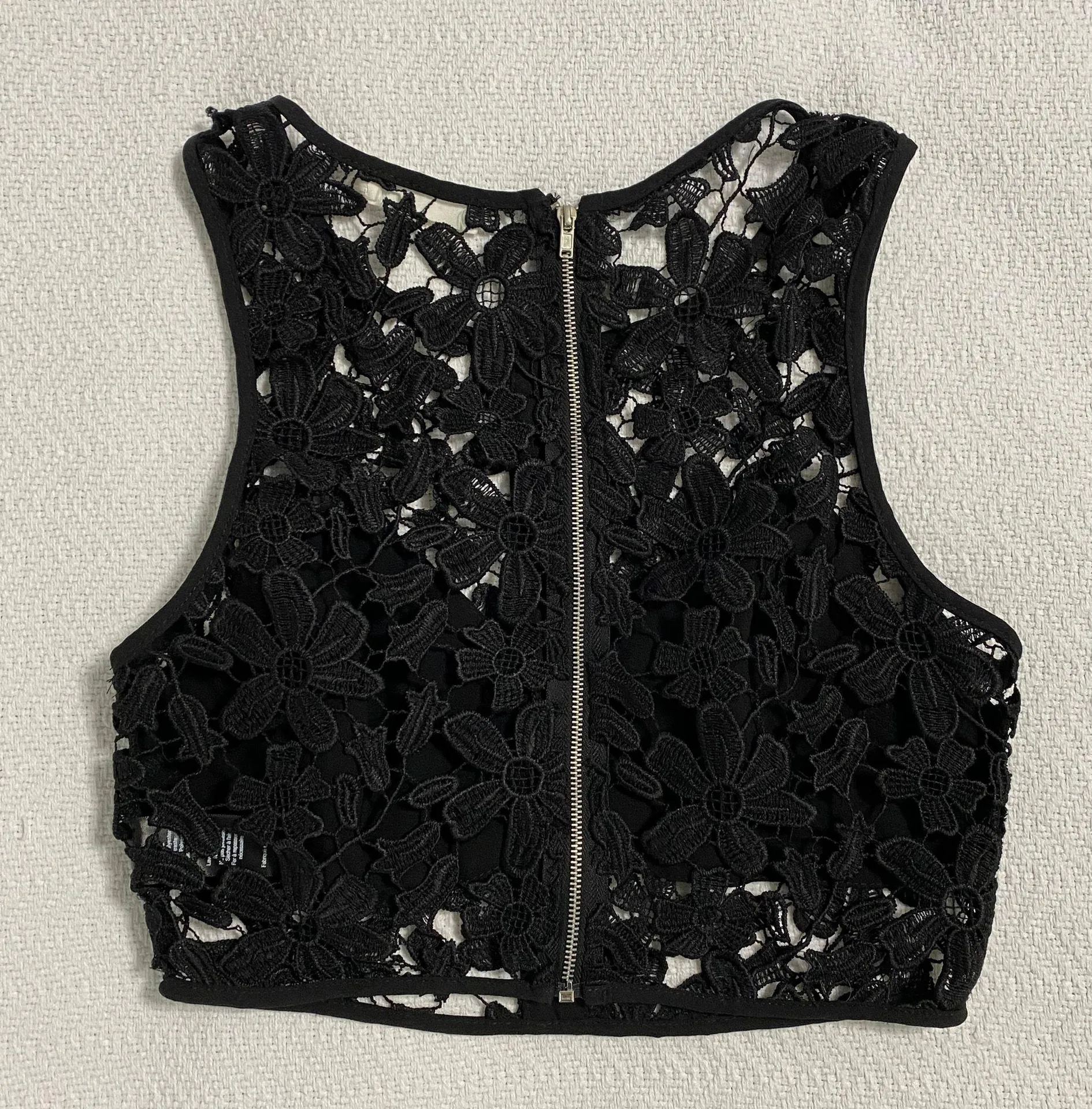 Lace Crop Top - Image 3