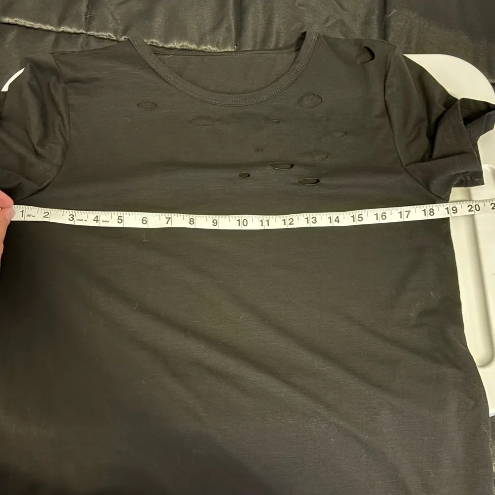 Women's Black Ripped Short Sleeve Tee Size Small - Image 4