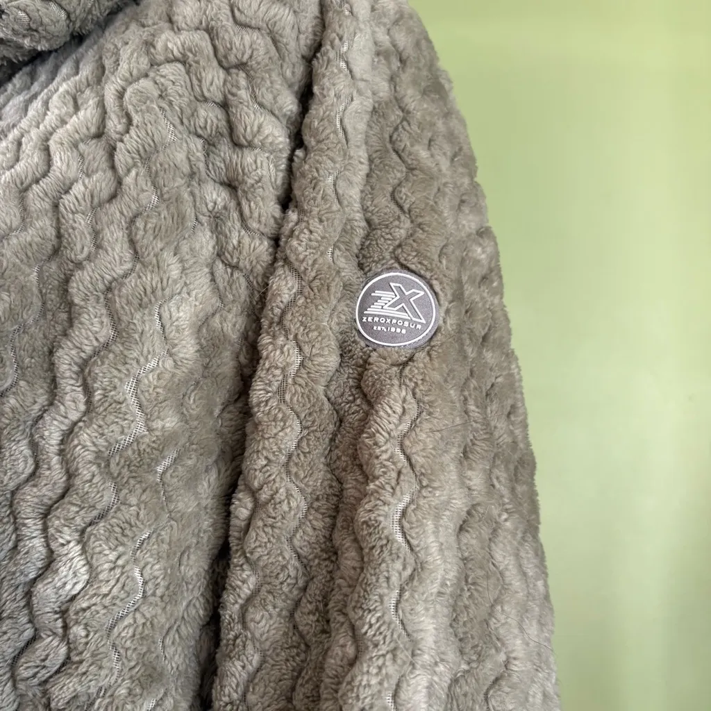 Quilted Fleece Jacket - Image 6