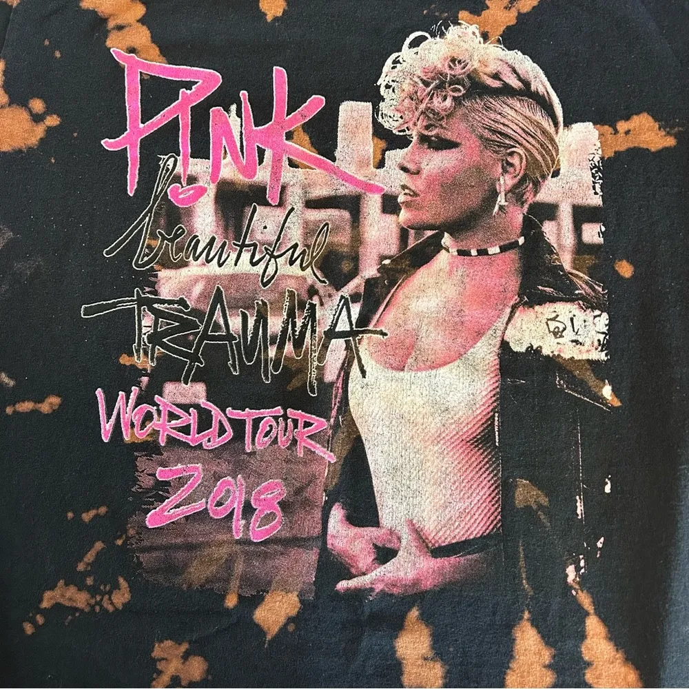PINK Beautiful Trauma World Tour 2018 Tee Shirt Tie Dye Black Medium - Image 2
