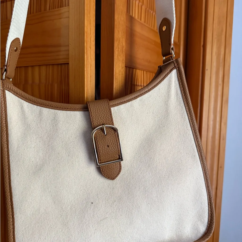 Talbots Beige Handbag with Gold Zipper - Image 5