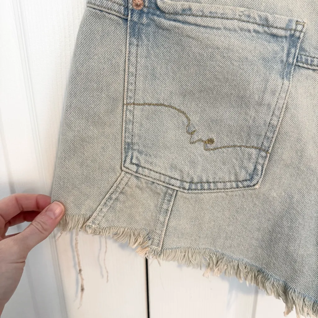 We The Free Women's Frayed Denim High Rise Shorts Sz 27 - Image 5