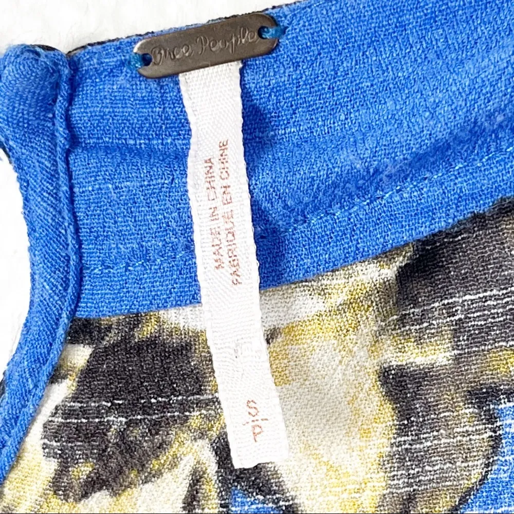 FREE PEOPLE All The Right Ruffles Casual Blue Floral Faux Wrap Romper Small - Image 4