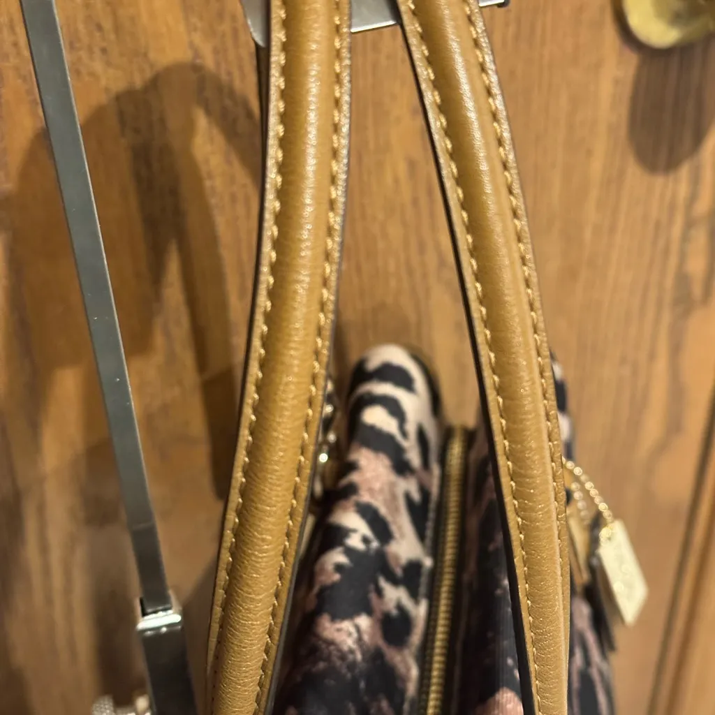 COACH Madison 25642 Ocelot Print w/Tan and dark brown leather.Peach color lining - Image 7