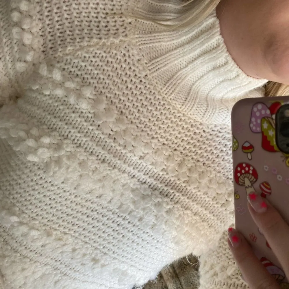 lou & grey white bobble chunky knit mock neck sweater - Image 3