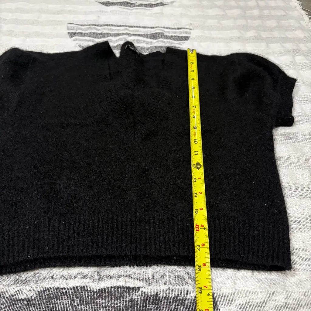 Theory Womens Puff Short Sleeved Cashmere Sweater in Black Sz M City Grunge - Image 9