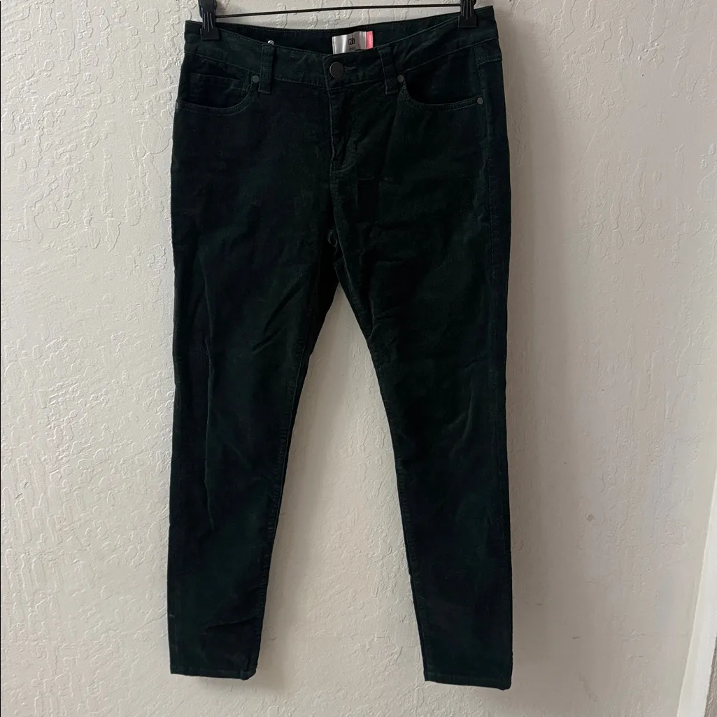Cabi #3743 Skinny Cord Corduroy Forest Green Size 8 - Image 2