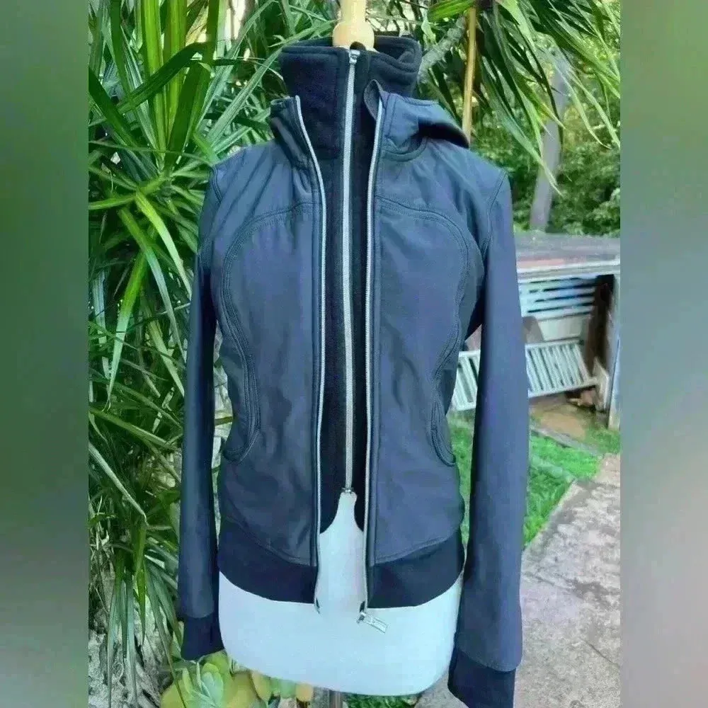 Lululemon Athletica Uba Black Jacket with Fleece Liner Removable Athletic Hoody - Image 3