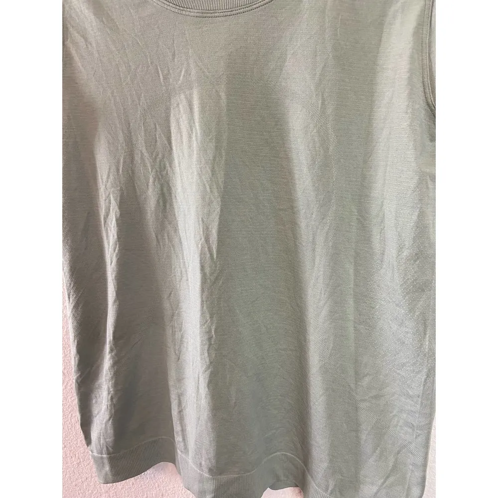 lululemon scuba light green t shirt - Image 2