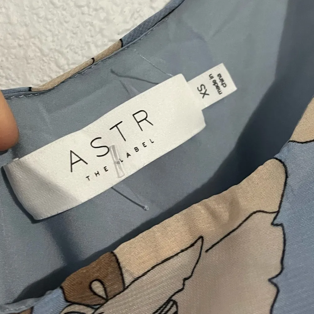 ASTR The Label One Sleeve Tulip Skirt Floral Mini Dress Size XS - Image 6