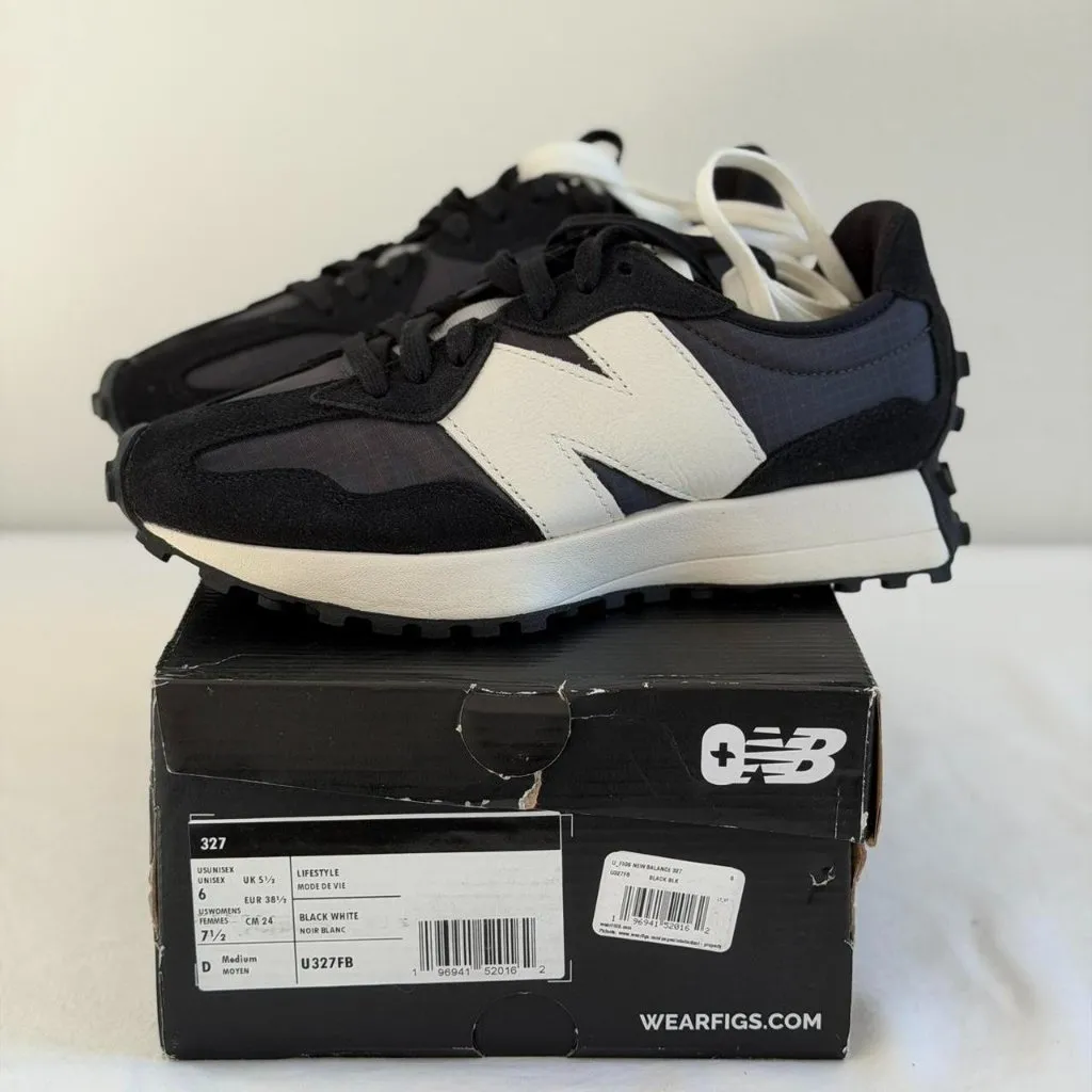 Figs New Balance 327 in Black, Size 7.5 - Image 3