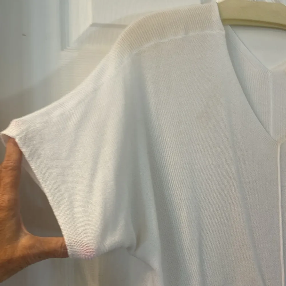 Lou & Grey white short sleeve light weight sweater, small - Image 4