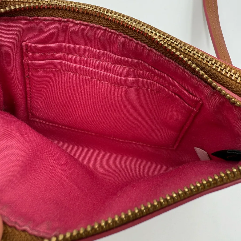 Coach VINTAGE Double Zip Pebbled Leather Wristlet/Wallet - Image 9