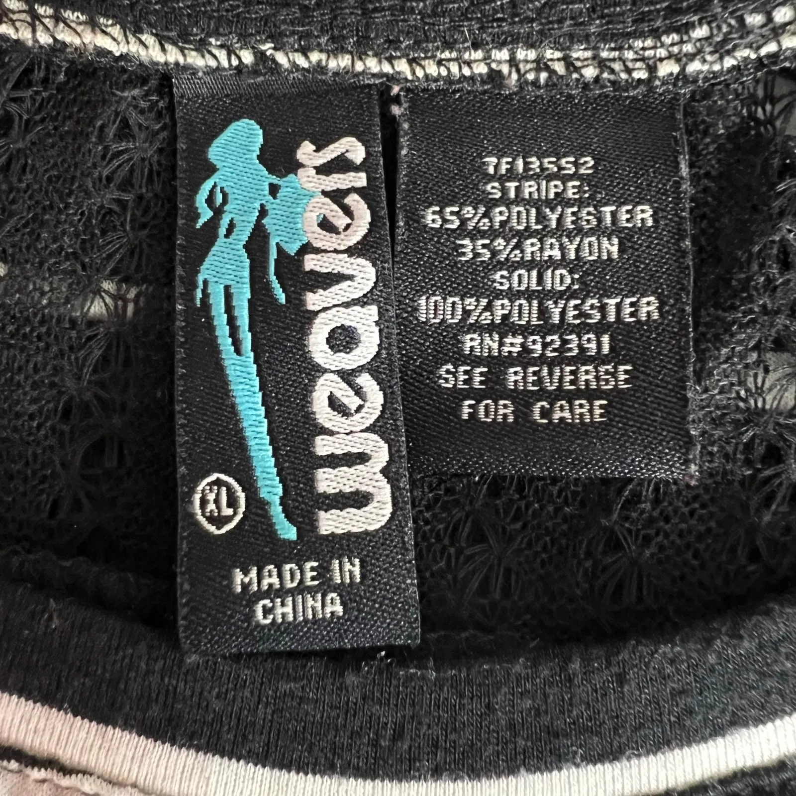 Weavers Womens Crop Top Long Sleeve TShirt Stripes Sheer Fish Net Black White XL - Image 6