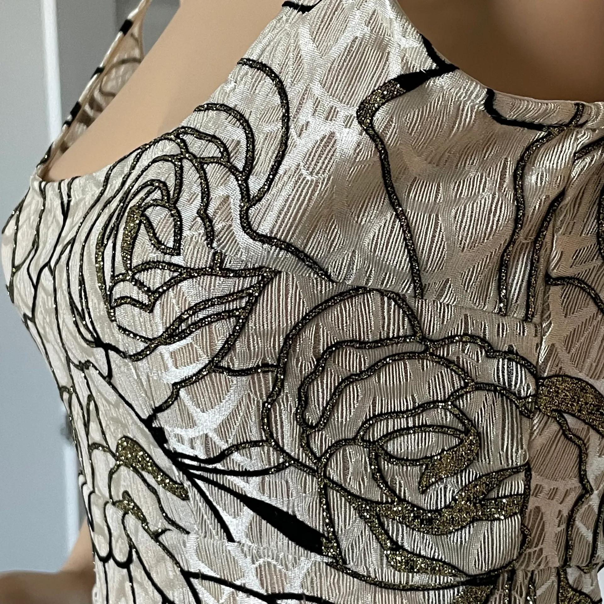 NWT Pretty Little Thing Gold Glitter Nude Square Neck Bodycon Mini Dress size 2 - Image 6