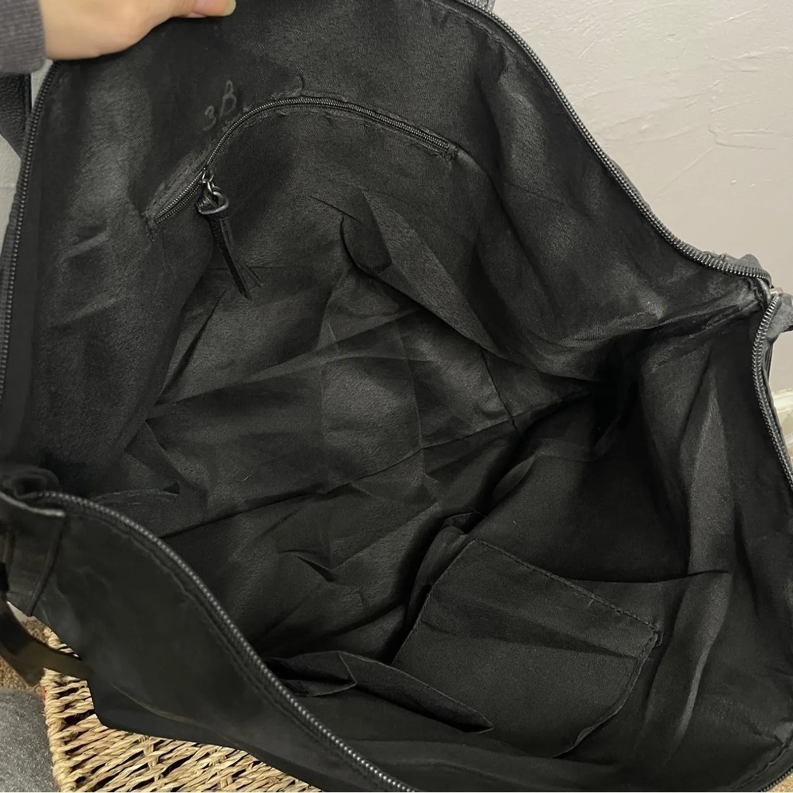 BOTKIER NEW YORK Black Zip Top Bag Purse Large Nylon Tote Handbag Basics Office - Image 6