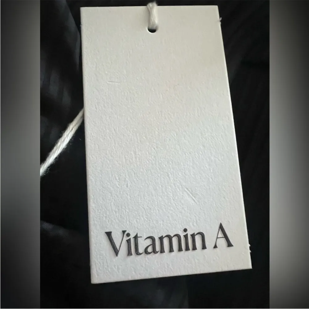 Vitamin A  Remy eco ribbed rash guard swim top NWT - Image 6