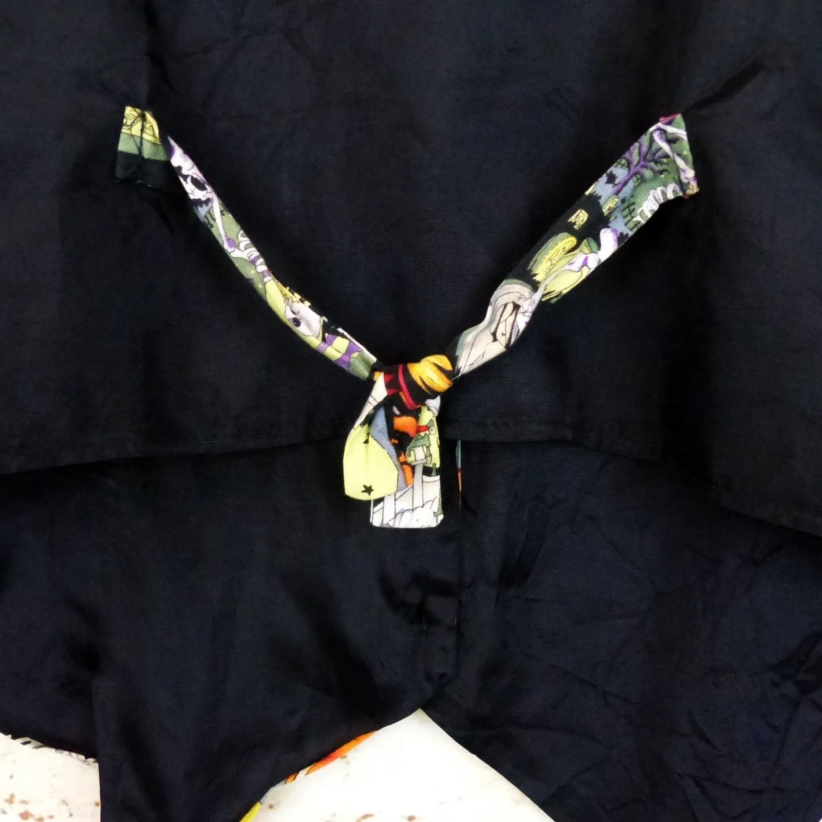 VTG 90s Smoke Valley Halloween Theme Vest Women L/XL Dracula Witch Skeleton Owl - Image 7