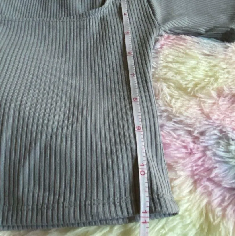 NWOT Square Neck Ribbed Gray Crop Tee Size XS - Image 6