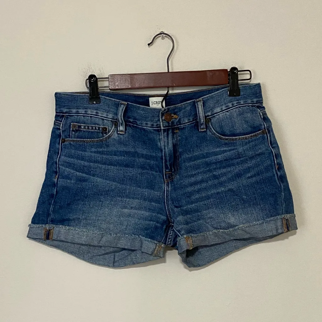 J. Crew Denim Shorts in Irving Wash Size 26 - Image 2
