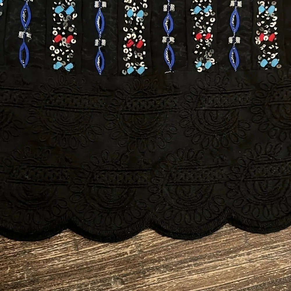 Club Monaco Black Multicolored Sequin Beaded A-Line Mini Skirt Scalloped Size 4 - Image 3