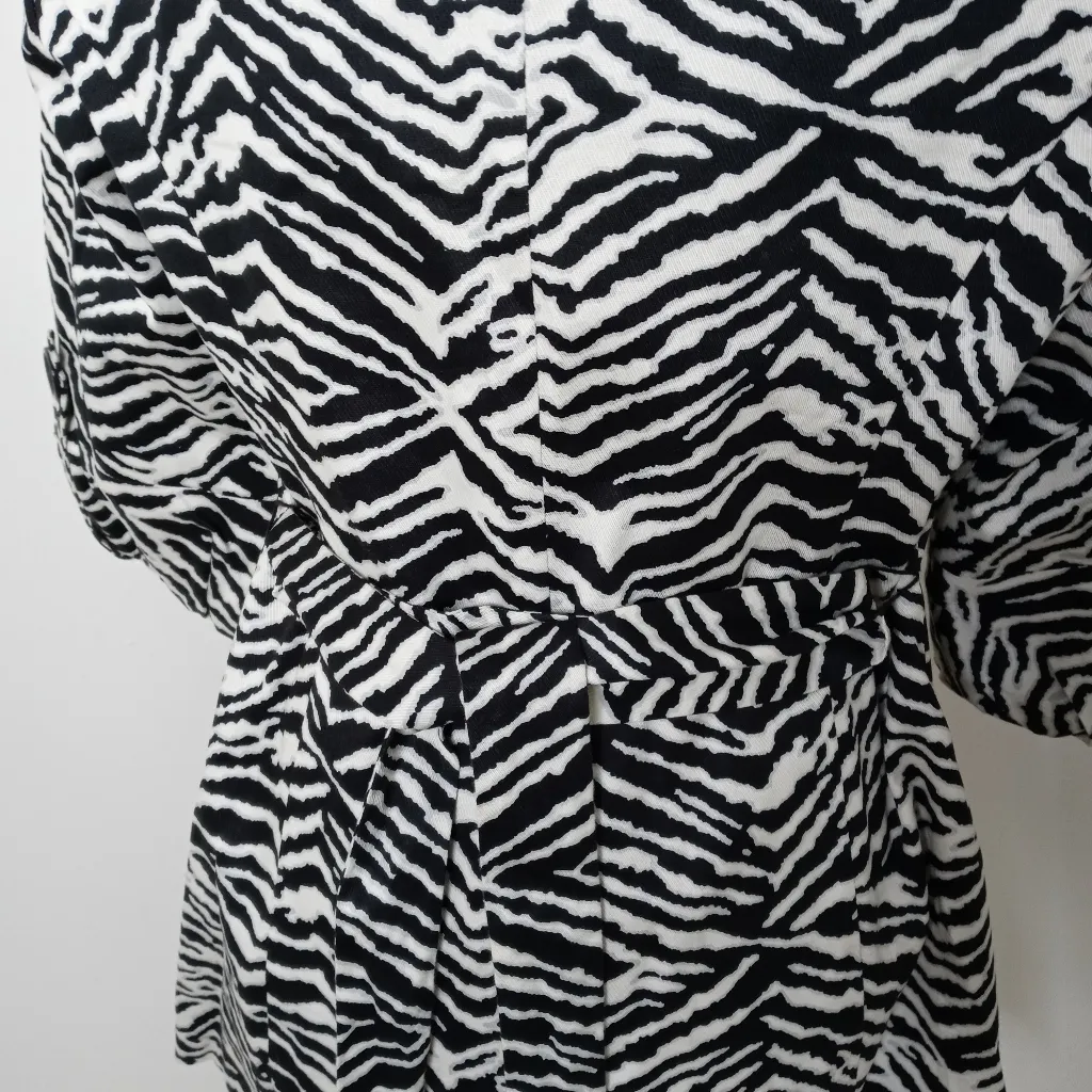 Emma James Women's Animal Print Jacket Size 6 - Image 9