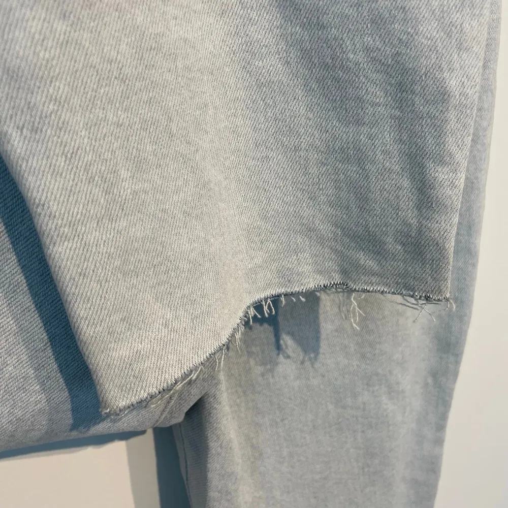 NWT Madewell Mom Jean in Harman Wash Raw-Hem Edition Size 29 Distressed - Image 8