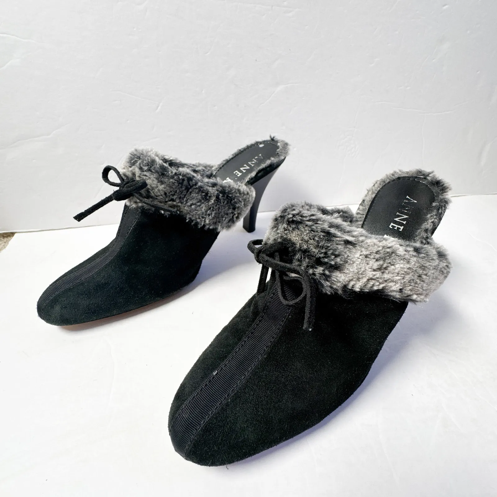 Vintage Anne Klein New York Black Suede Faux Fur Mule Heels Italy 90s Y2K 9.5 - Image 2