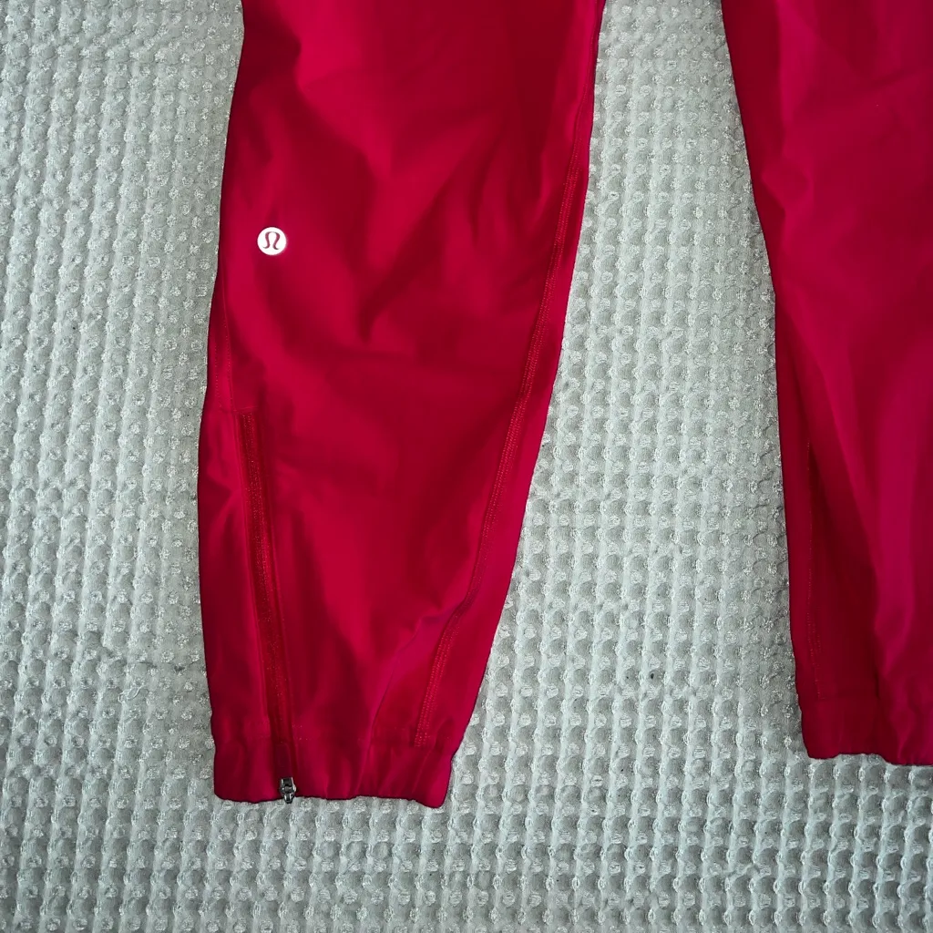 NWT Lululemon Adapted State High Rise Jogger *Regular
Size 4 - Image 4