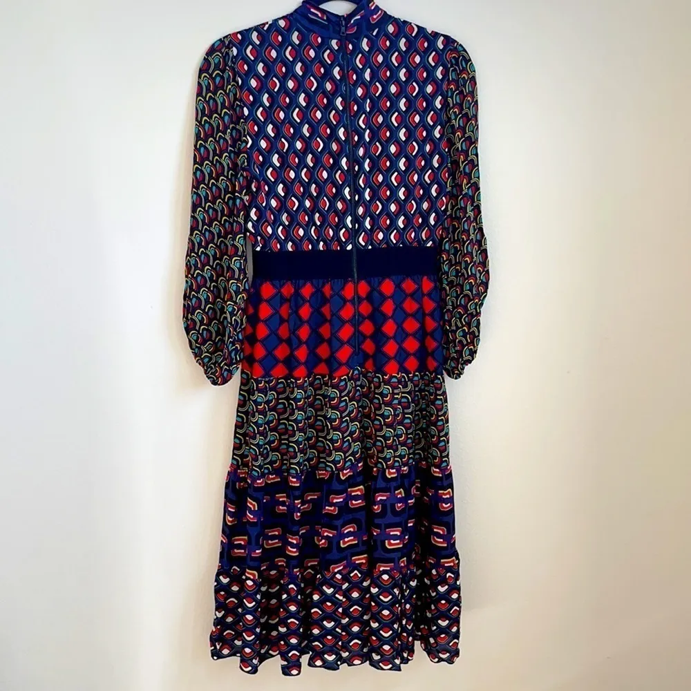 Alice+Olivia Karolina Blouson Sleeve Midi Dress in Mod Moon 2 - Image 12