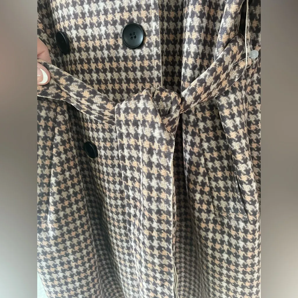 NWT Solitaire Tan / Gray Houndstooth Faux Suede Trench Coat, Waist Tie; size XL - Image 3