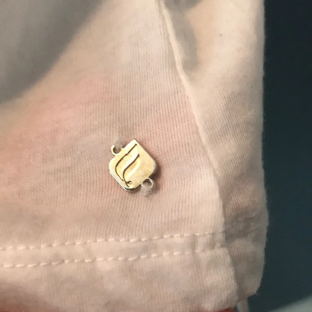 Fabletics White cut out tank top size large - Image 6