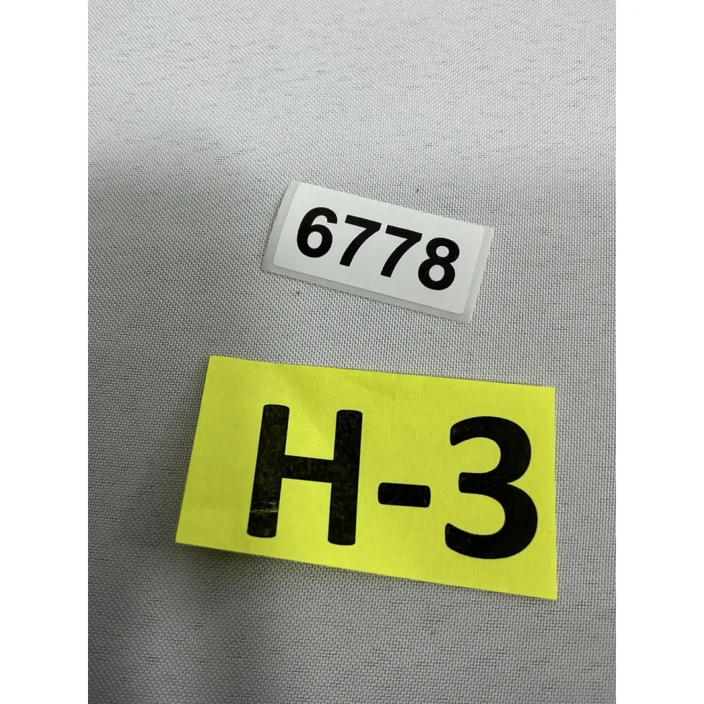 Womans Excellent Condition BCBG Sleeveless Romper Small Black - Image 8