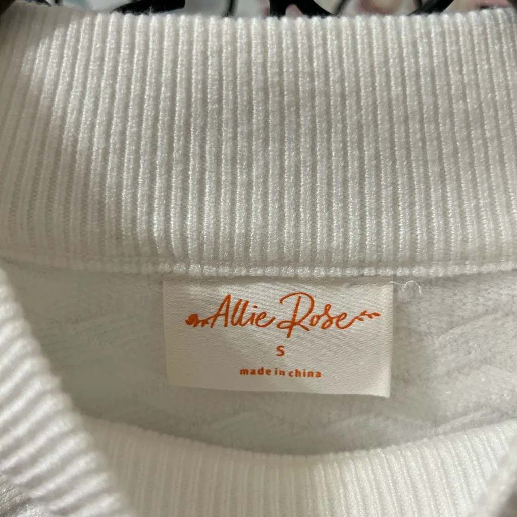 Allie Rose Soft White Textured Sweater Dolman Sleeve Neutral Classic Small - Image 2