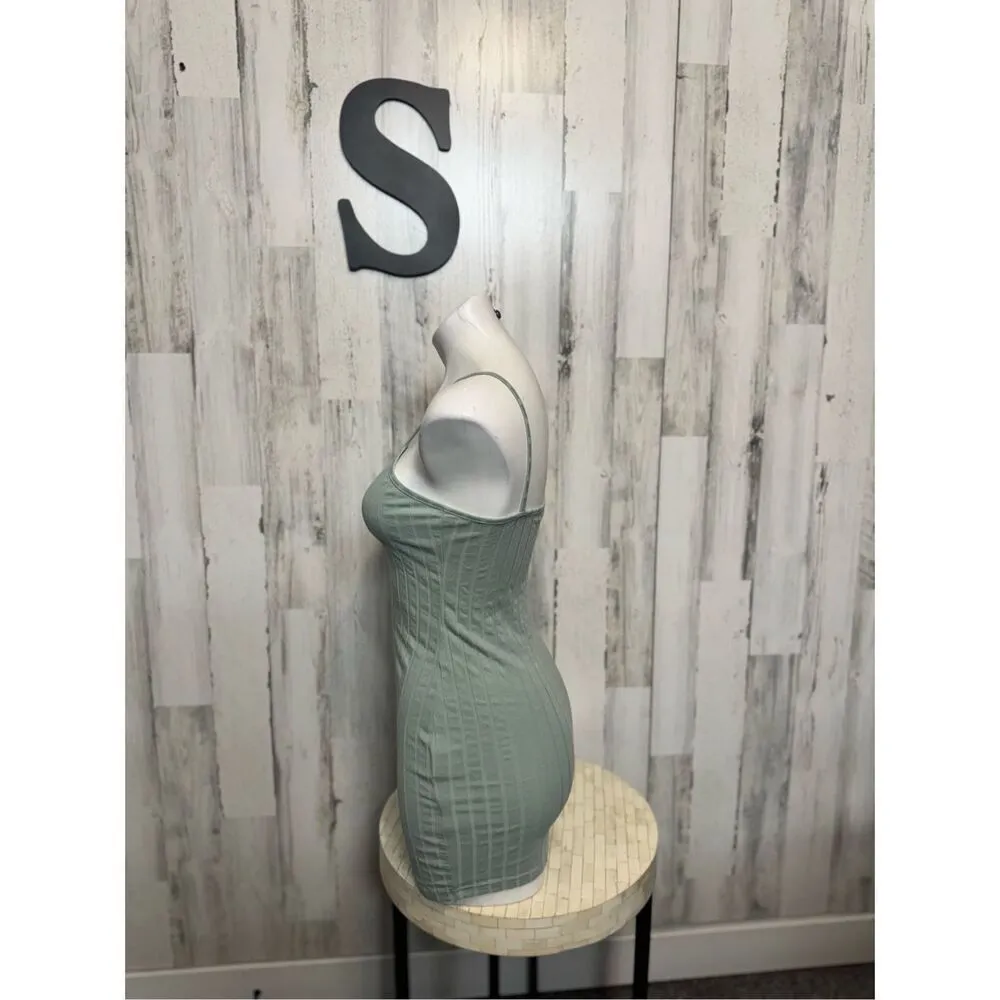 SheIn Mint green dress - Image 2