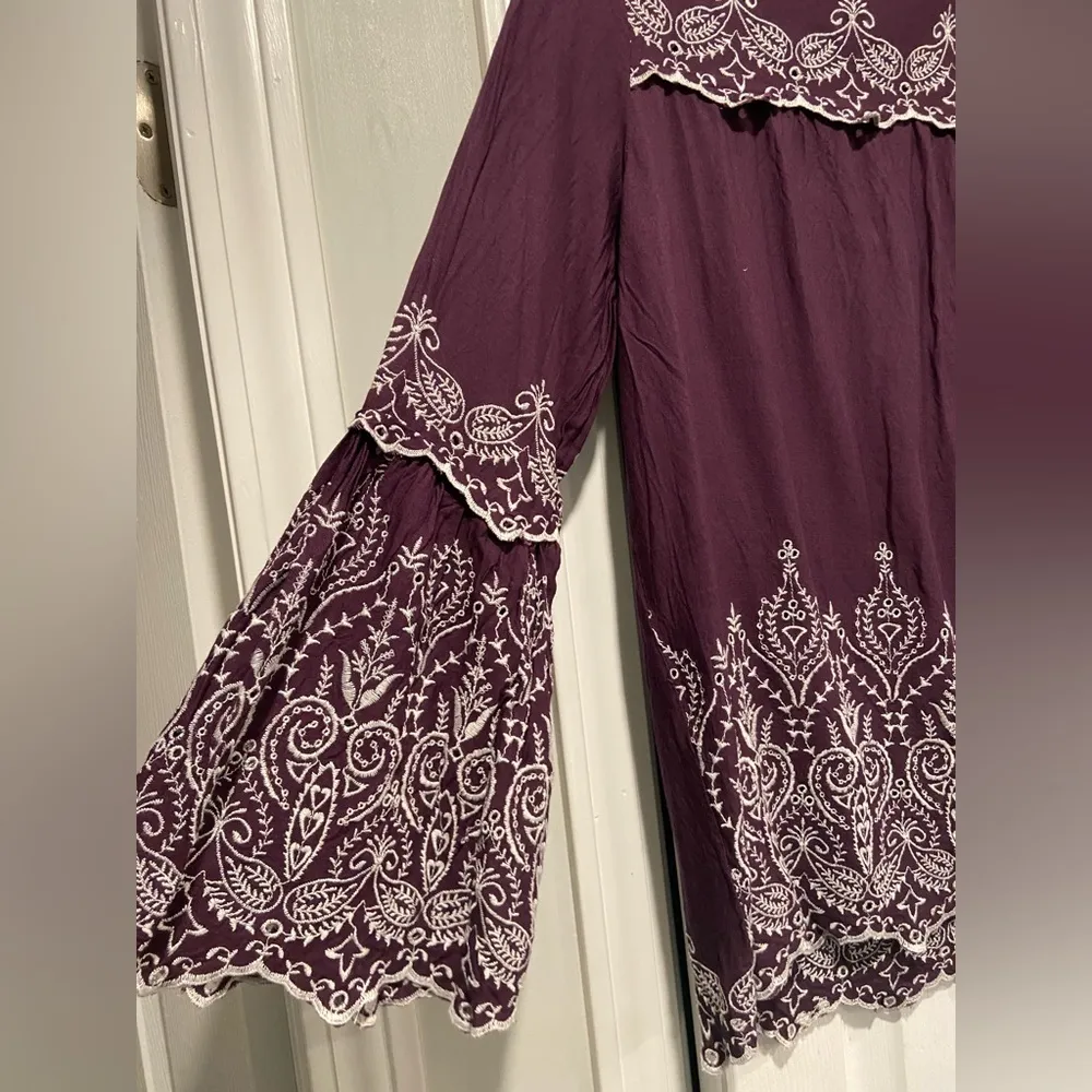 Indigo Thread Co Purple White Eyelet Embroidered Long Sleeve Peasant Top Size M Size M - Image 5