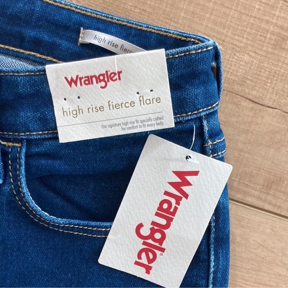Wranglers new with tag high rise fierce flare B18‎ - Image 10