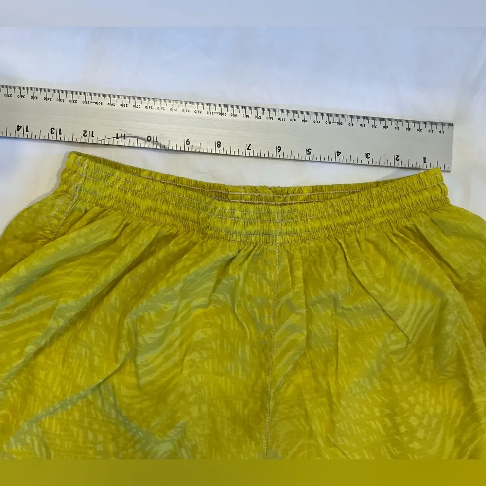 Adidas Equipment Vintage Size Medium Neón Yellow Nylon Running Shorts #146 - Image 6
