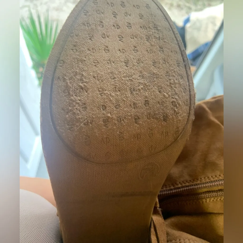 Dv Dolce Vita Brown Over The Knee
Boots casual classic fall suede faux $68 Tan Size 7.5 - Image 7