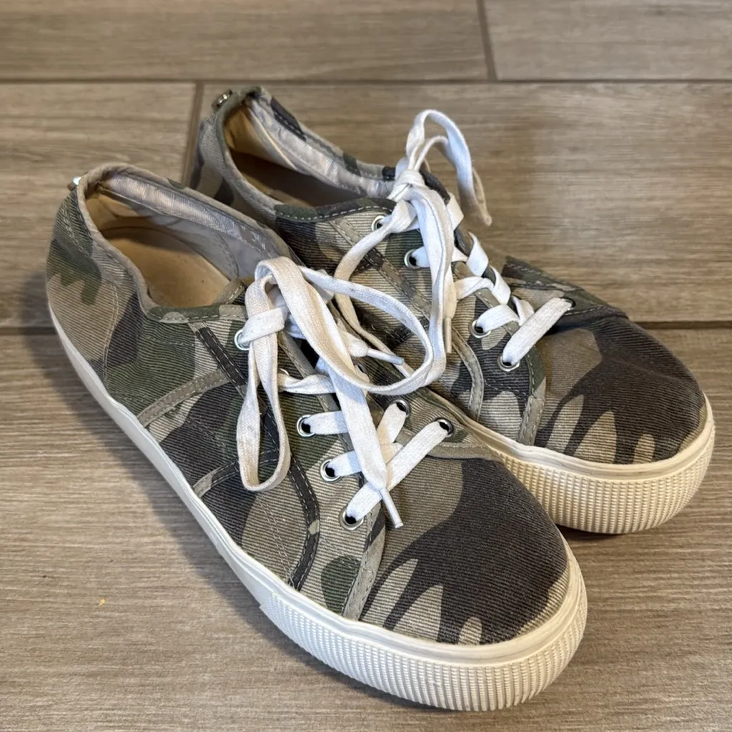 Steve Madden womens Emmi platform sneakers camo size 10‎ - Image 2