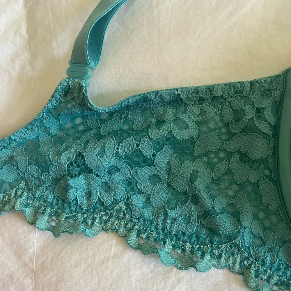 Victoria’s Secret Perfect Shape Bra - Image 4