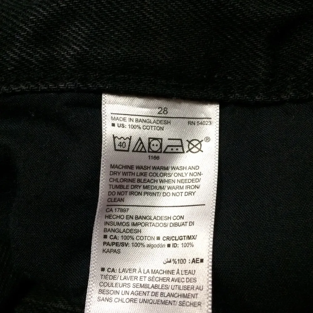 Old Navy High-Waisted Slouchy Straight Cropped Distressed Jeans - 28 - Image 6