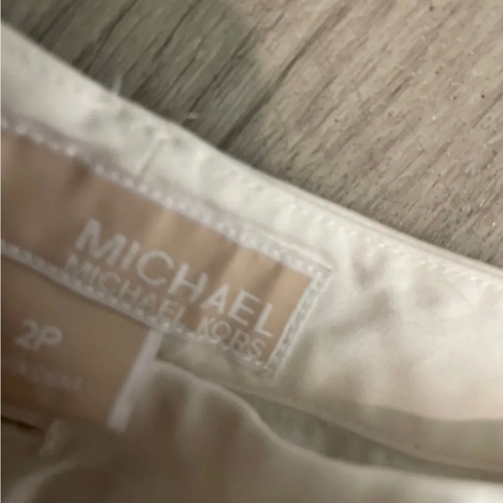 Michael Kors White Flat Front Shorts - Image 2